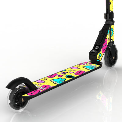 LIFERYDER QUEST 90s light-up LED wheels scooter detail