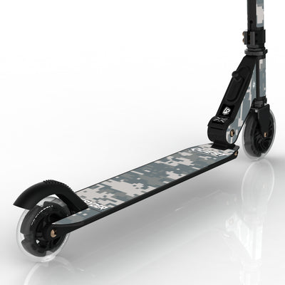LIFERYDER QUEST Digital Camo light-up LED wheels scooter detail