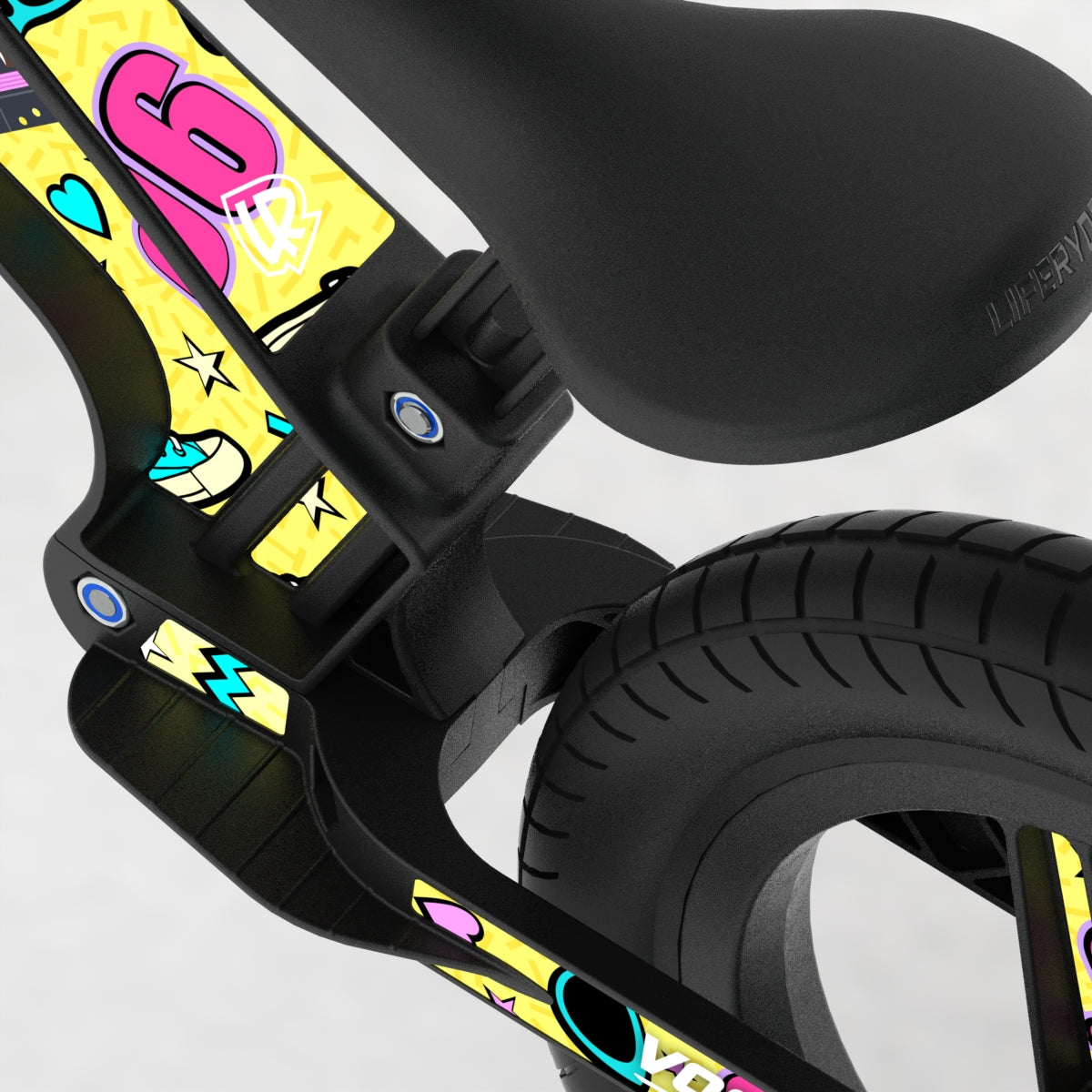 LIFERYDER VOGUE 90s EVOLV graphics balance bike detail