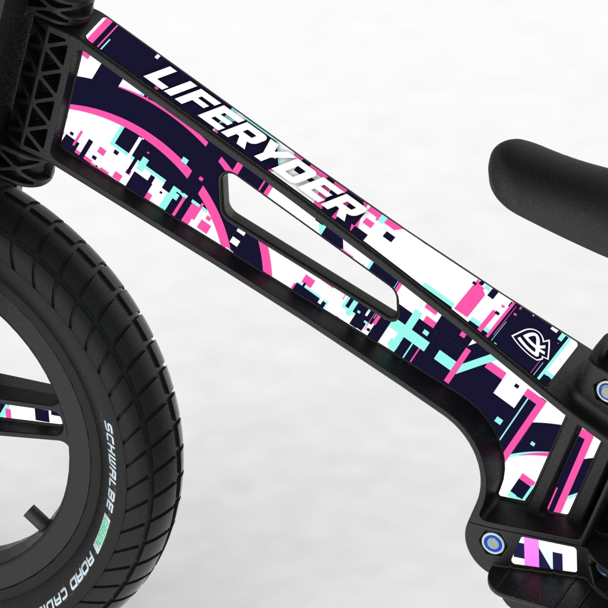 LIFERYDER VOGUE Glitch footrest balance bike detail