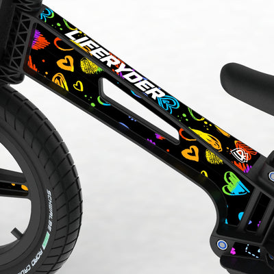 LIFERYDER VOGUE Rainbow Hearts footrest balance bike detail